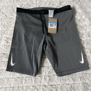 Nike Aeroswift Men’s Half Tights Size Medium Black White DM4622-015